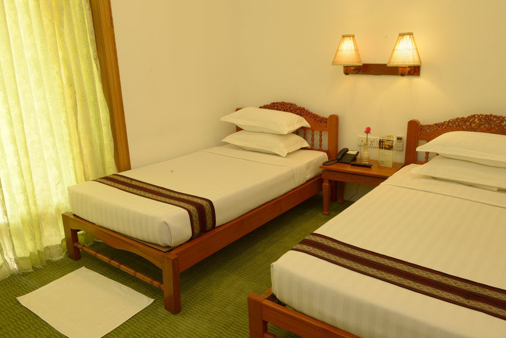 Raza Gyo Hotel Pagan Zewnętrze zdjęcie